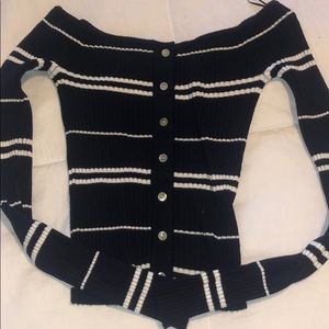 XS Tillys off the shoulder sweater